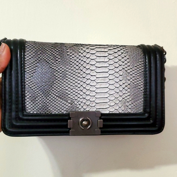Ladies purse - Picture 1 of 5